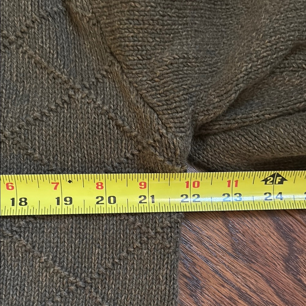 Vintage Olive Green Quilted Cardigan Sweater - Picture 4 of 7